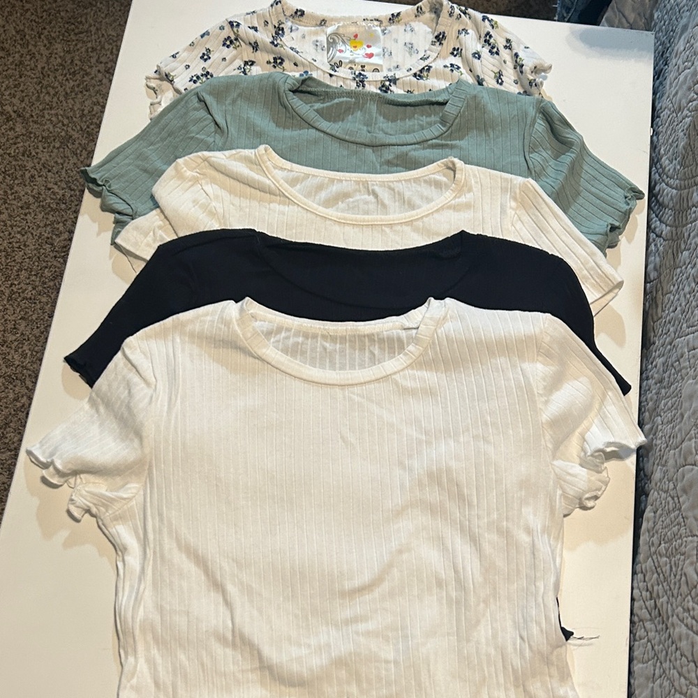 BUNDLE 6 Kids' Short Sleeve Ribbed Tees - Black, White, Green